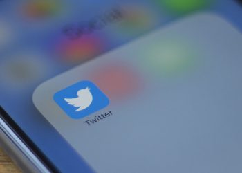 Revolution in Twitter: Elon Musk claims Twitter has actually had huge revenue decrease as marketers stop spending